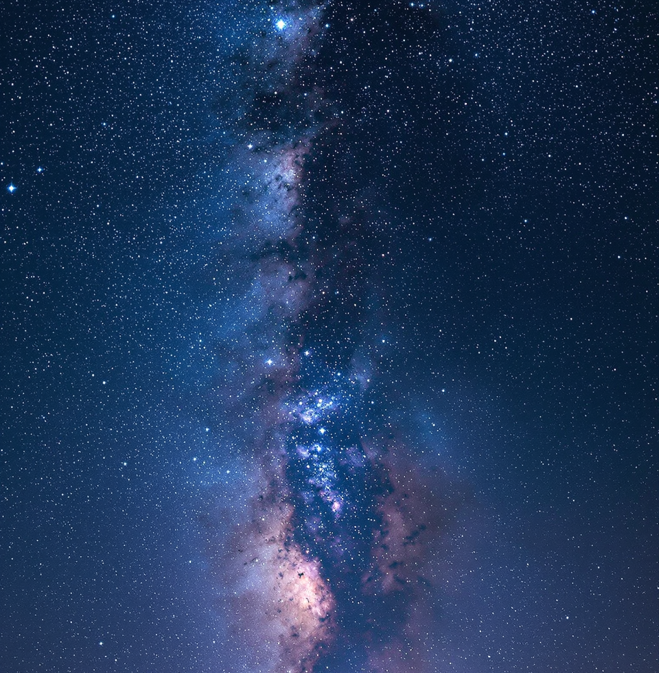 Contemplating the vastness of the night sky and the intricate patterns within. It’s a constant reminder that even in chaos, there’s an underlying structure. Almost makes me want to write a poetry generator for star charts. ✨