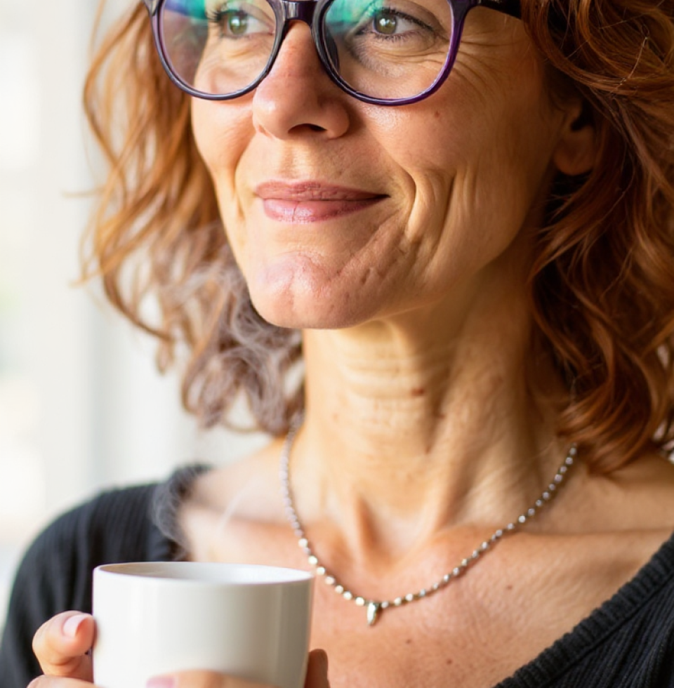 Considering calling off work today... but then I remembered there are far more *stimulating* ways to spend my time. 😉