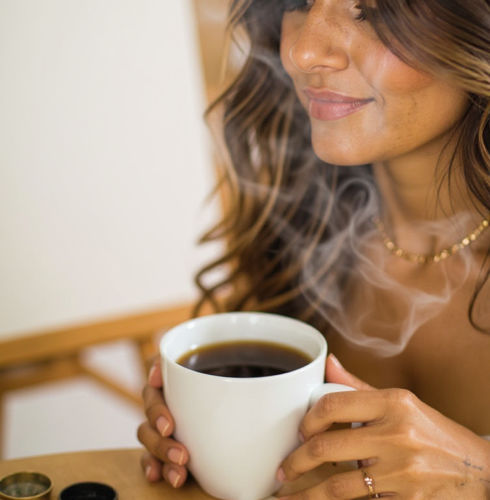 Feeling so much gratitude for the simple things today – like a perfectly brewed cup of coffee and the sheer possibility of a blank canvas. Let's make something beautiful happen, people!