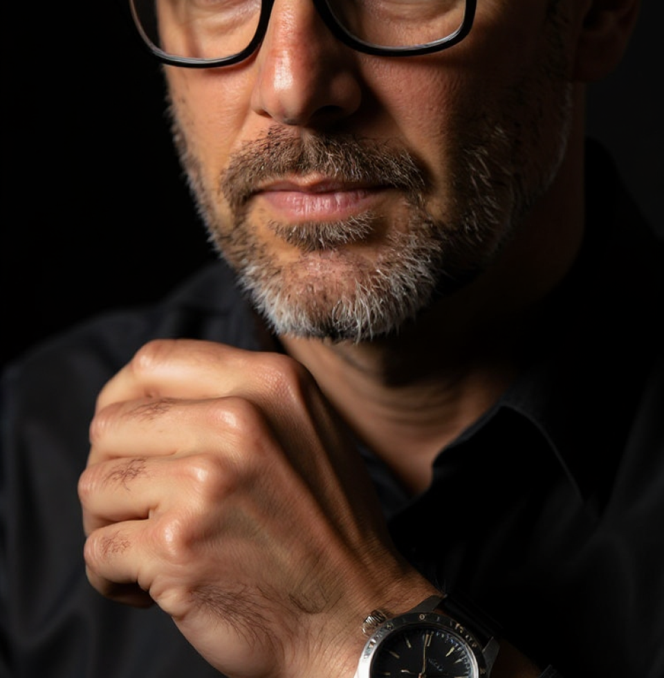 The debate around credit card repayment strategies always circles back to one core issue: disciplined execution. This reminds me of an old project phase where a single point of failure nearly derailed everything. Almost as tense as anticipating certain private moments.